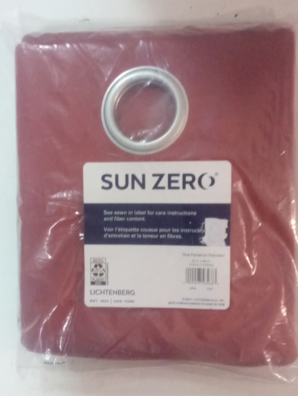 Sun Zero Lightenberg Red Blackout Grommet Curtain Panel 84" NWT $40